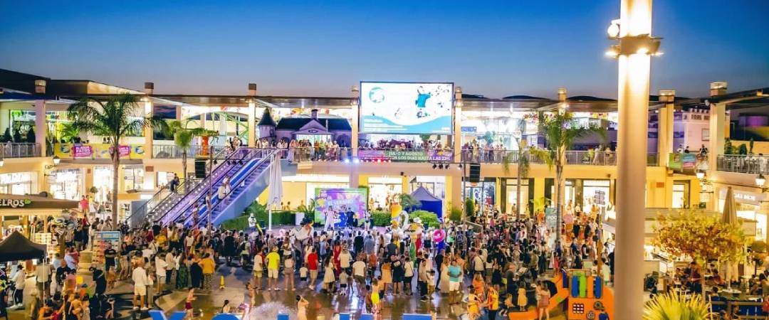La Zenia Boulevard — Торговый Центр на Коста-Бланке - Коста-Бланка Развлечения Торревьеха Шопинг  - Фото - Zenia_Boulevard_-_visitantes_202.height-800.format-webp