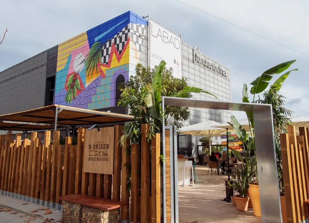 Luchshie-lokalnye-obzharshhiki-kofe-na-Kosta-Blanka-3 Los mejores tostadores de café locales en la Costa Blanca