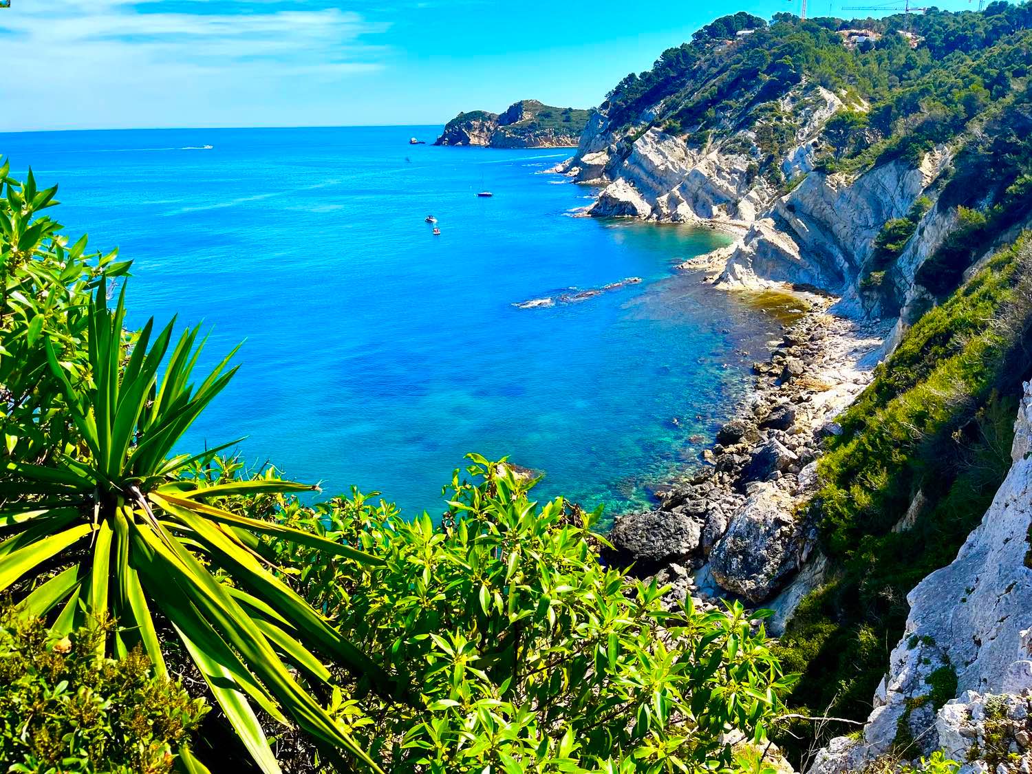 Cala-Blanca Хавеа: пляжи, бухты и природные маршруты