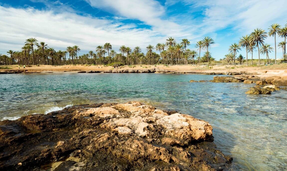 Cala-Ferris-e1764871534773 Торревьеха: лучшие активности и пляжи для всей семьи