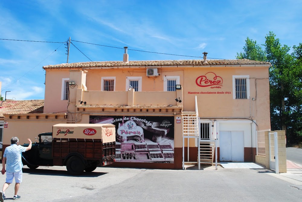 Вильяхойоса: Гастрономический гид. Шоколад, лучшие рестораны и традиции Коста-Бланки - Вильяхойоса Гайды по городам Гастрономия - Chocolates-Perez Вильяхойоса: Гастрономический гид. Шоколад, лучшие рестораны и традиции Коста-Бланки - Вильяхойоса Гайды по городам Гастрономия - Costa Blanca Space Фото - Chocolates-Perez