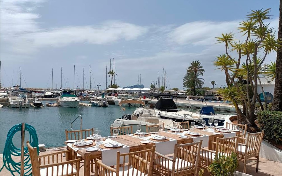 Яхты и морские прогулки на Коста-Бланка: маршруты и аренда - Активности Аликанте Бенидорм Дения Кальпе Коста-Бланка Морейра Остров Табарка Туризм Хавеа  - Costa Blanca Space Фото - Club-Nautico-Moraira