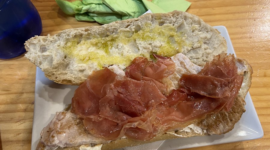 Гид по тапас-барам: лучшие места для дегустации - Гастрономия Национальная кухня - EL-MOSSET-Denia Гид по тапас-барам: лучшие места для дегустации - Гастрономия Национальная кухня - Costa Blanca Space Фото - EL-MOSSET-Denia