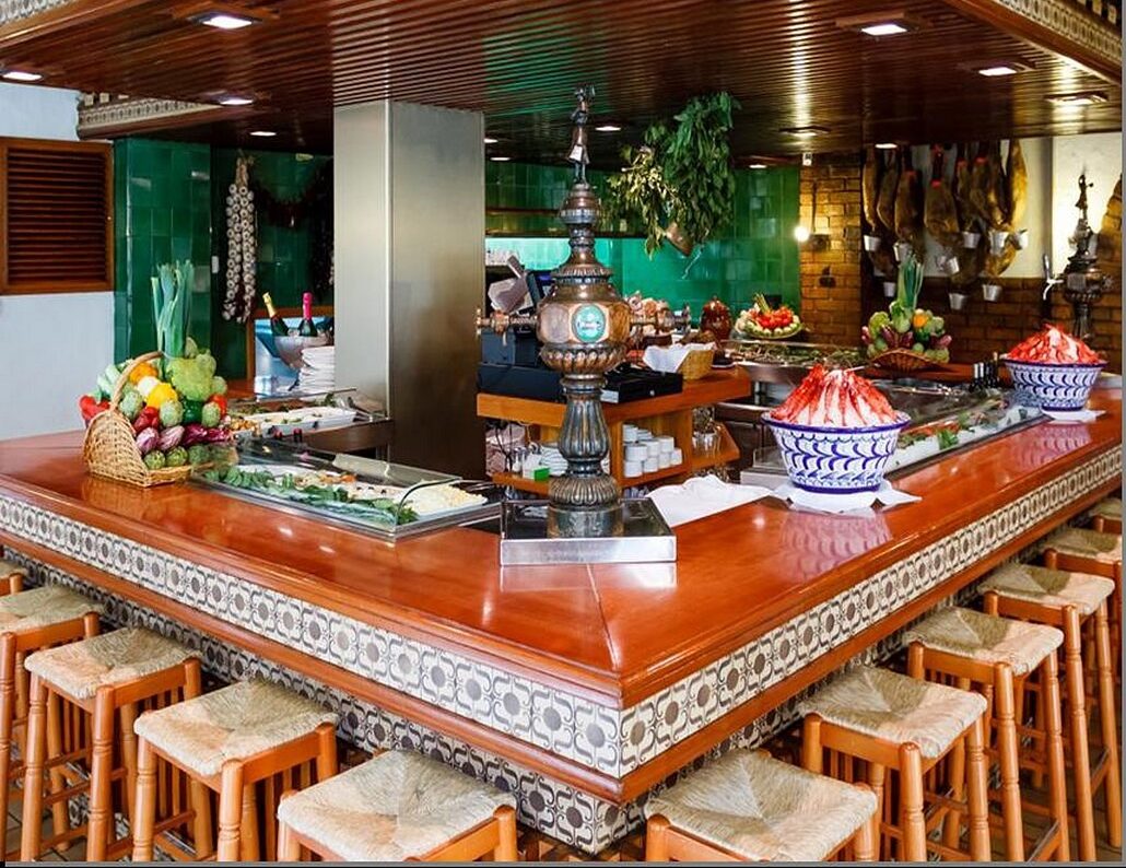 Гастрономический гид по Аликанте: рестораны и местные деликатесы - Аликанте Гайды по городам Гастрономия - Nou-Manolin-e1766336396184 Гастрономический гид по Аликанте: рестораны и местные деликатесы - Аликанте Гайды по городам Гастрономия - Costa Blanca Space Фото - Nou-Manolin-e1766336396184