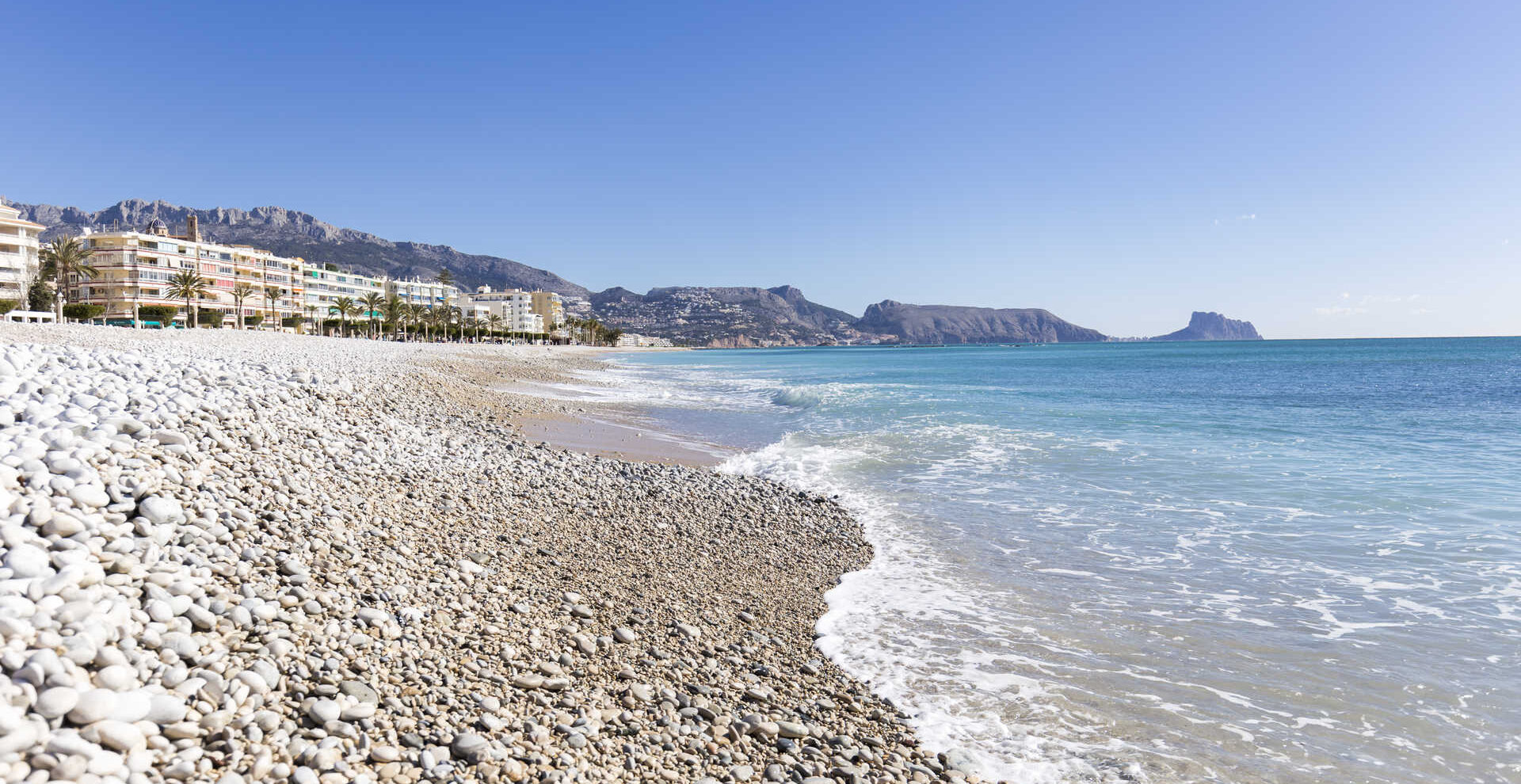 Playa_la_Roda-e1764923853533 Альтея: художественные улицы и море