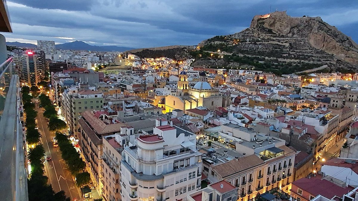 Rambla-Mendez-Nunez Аликанте за 1 день: гид по главным достопримечательностям