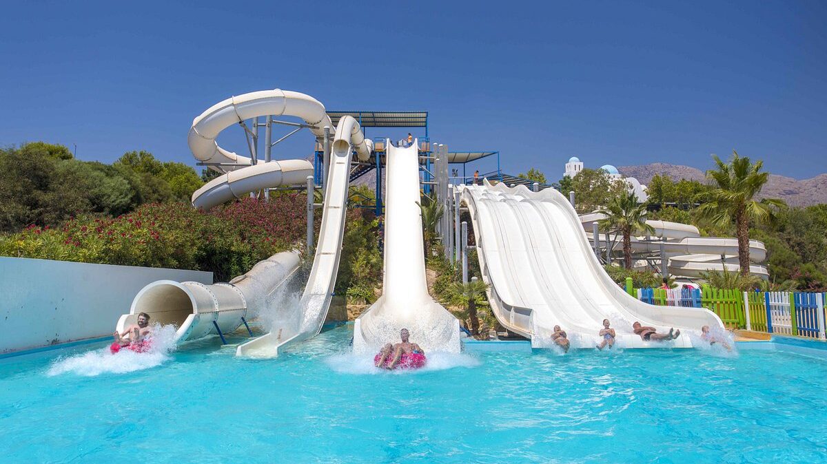 Аквапарки Коста-Бланка: полный гид по развлечениям для всей семьи - Активности Бенидорм Коста-Бланка Торевьеха Туризм - aqua-natura-benidorm-e1765123232329 Аквапарки Коста-Бланка: полный гид по развлечениям для всей семьи - Активности Бенидорм Коста-Бланка Торевьеха Туризм - Costa Blanca Space Фото - aqua-natura-benidorm-e1765123232329