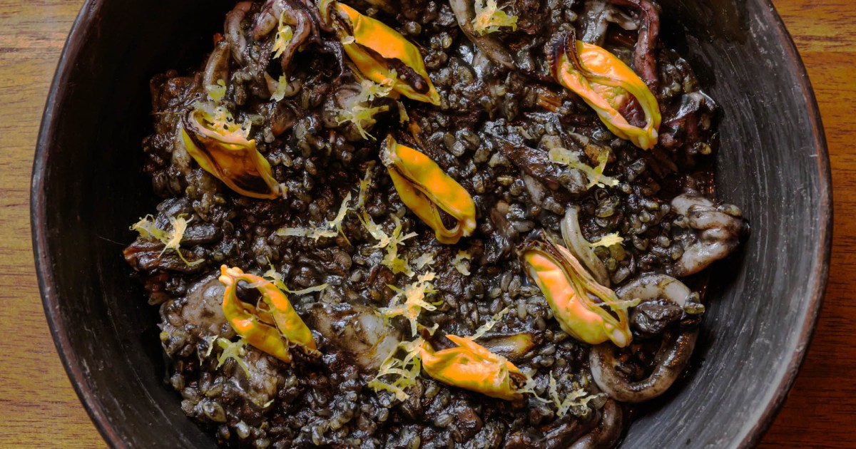 Валенсийская кухня: что попробовать в Коста-Бланка - Гастрономия Коста-Бланка Национальная кухня - arroz-negro-brel-el-campello-ink Валенсийская кухня: что попробовать в Коста-Бланка - Гастрономия Коста-Бланка Национальная кухня - Costa Blanca Space Фото - arroz-negro-brel-el-campello-ink