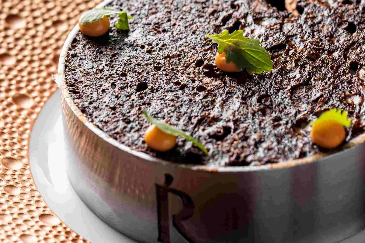 6 лучших блюд Испании в 2025 году по версии гида MICHELIN - Гастрономия Лучшие места / подборки Национальная кухня - bogavante-y-kiskilla-bajo-arroz-venere-y-sorbete-de-salpicon 6 лучших блюд Испании в 2025 году по версии гида MICHELIN - Гастрономия Лучшие места / подборки Национальная кухня - Costa Blanca Space Фото - bogavante-y-kiskilla-bajo-arroz-venere-y-sorbete-de-salpicon