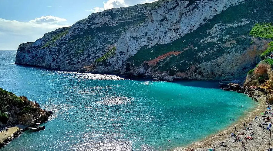 Дикие пляжи Коста-Бланка: секретные уголки для уединения - Альтеа Вильяхойоса Кальпе Коста-Бланка Морейра Пляжи Туризм Хавеа Эль-Кампельо  - Costa Blanca Space Фото - cala-granadella-trekingovaya-chast