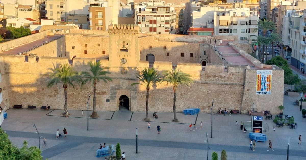 castillo-fortaleza-santapola Санта-Пола: пляжи, рынок и природные парки