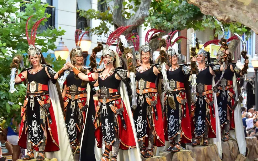 Мелодии Коста-Бланки: народная музыка и местные традиции - Коста-Бланка  - Costa Blanca Space Фото - fiestas-patronales-costa-blanca