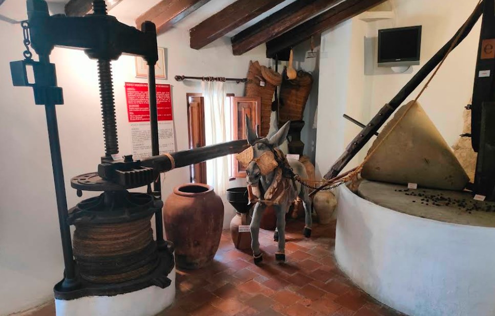 guadalest-ethnologic-museum Гвадалест: деревня с замком и уникальными музеями