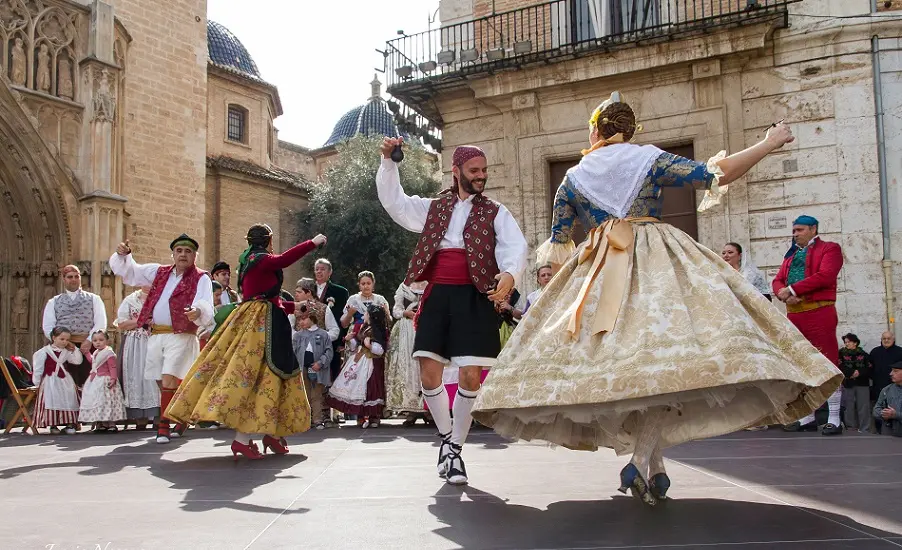 Мелодии Коста-Бланки: народная музыка и местные традиции - Коста-Бланка  - Costa Blanca Space Фото - jota-valenciana