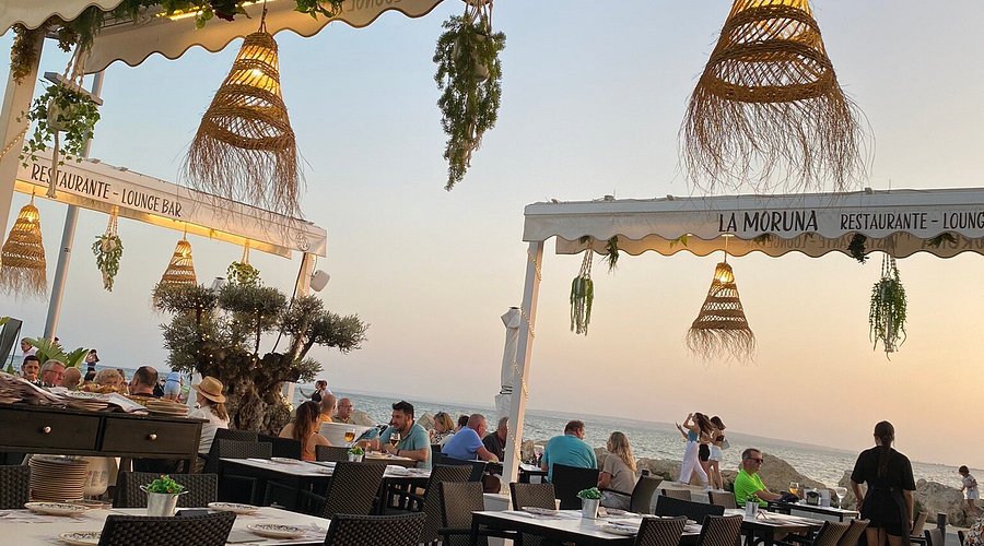 Санта-Пола: морепродукты и блюда средиземноморской кухни - Гайды по городам Гастрономия Санта-Пола - la-moruna-santa-pola Санта-Пола: морепродукты и блюда средиземноморской кухни - Гайды по городам Гастрономия Санта-Пола - Costa Blanca Space Фото - la-moruna-santa-pola