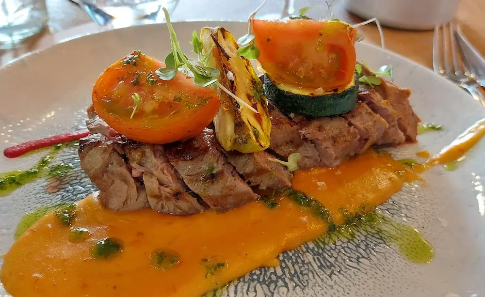 Кальпе: рестораны, бары и морепродукты - Гайды по городам Гастрономия Кальпе  - Costa Blanca Space Фото - lapsus-bistro-calpe-1