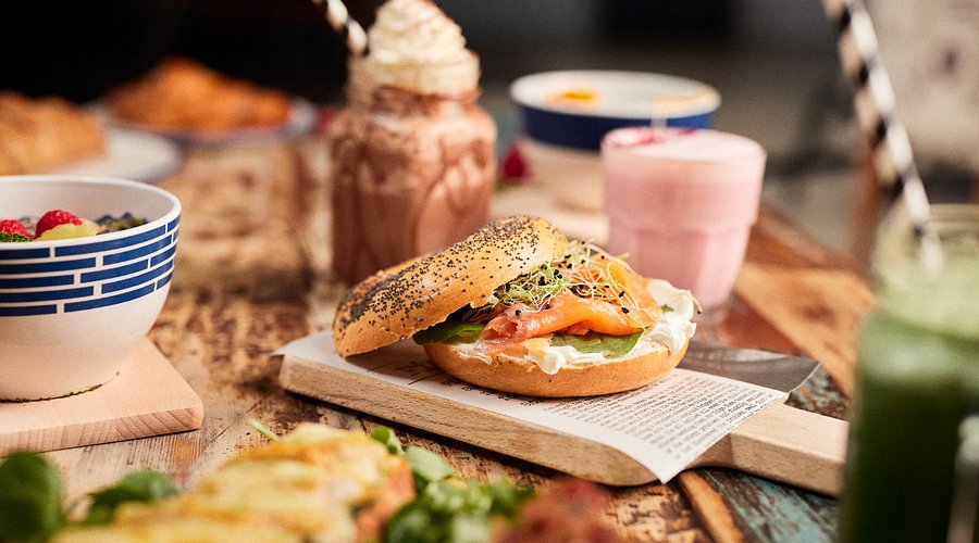 Work-friendly кафе Аликанте: где удобно работать и вкусно пить кофе - Аликанте Гастрономия Кафе и кофейни - meriendas-desayunos-comidas Work-friendly кафе Аликанте: где удобно работать и вкусно пить кофе - Аликанте Гастрономия Кафе и кофейни - Costa Blanca Space Фото - meriendas-desayunos-comidas