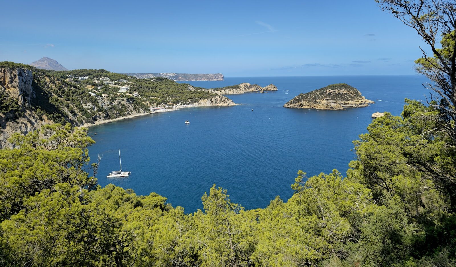 mirador-cap-negre-2-e1764931751708 Хавеа: пляжи, бухты и природные маршруты