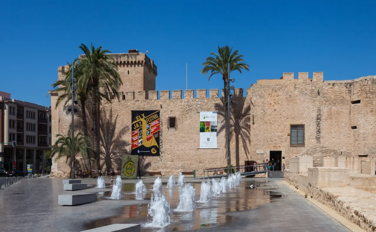 Эльче: пальмовые рощи и культурные маршруты - Маршруты Путеводители по городам Туризм Эльче  - Costa Blanca Space Фото - palacio-de-altamira-elche