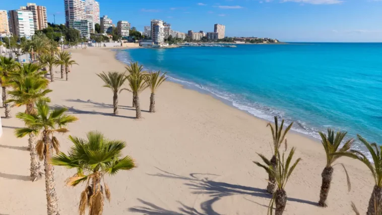 Family-Friendly Beaches Costa Blanca – Safe & Relaxing Spots for Kids