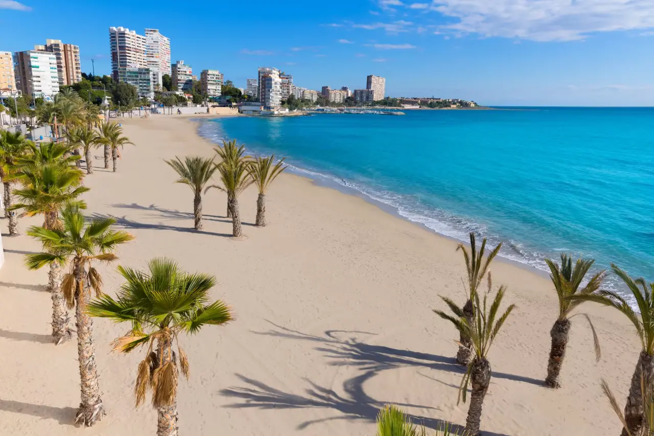 Family-Friendly Beaches Costa Blanca – Safe & Relaxing Spots for Kids