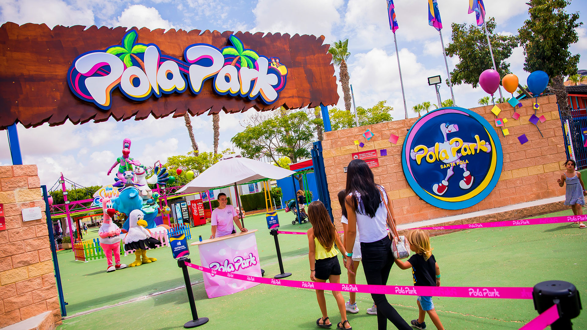 Аквапарки Коста-Бланка: полный гид по развлечениям для всей семьи - Активности Бенидорм Коста-Бланка Торевьеха Туризм - pola-park-santa-pola-family-04 Аквапарки Коста-Бланка: полный гид по развлечениям для всей семьи - Активности Бенидорм Коста-Бланка Торевьеха Туризм - Costa Blanca Space Фото - pola-park-santa-pola-family-04