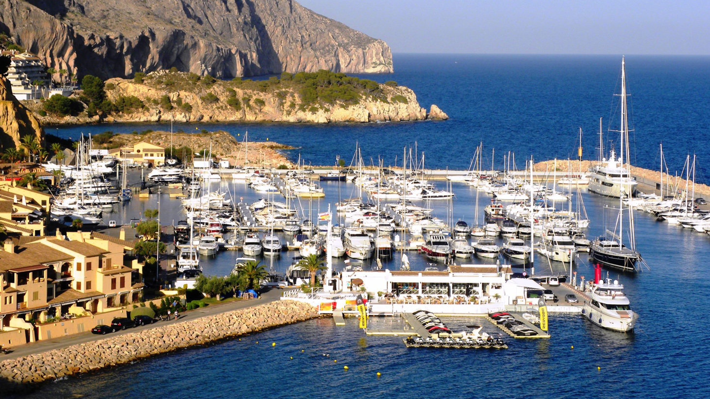 puerto-altea Альтея: художественные улицы и море