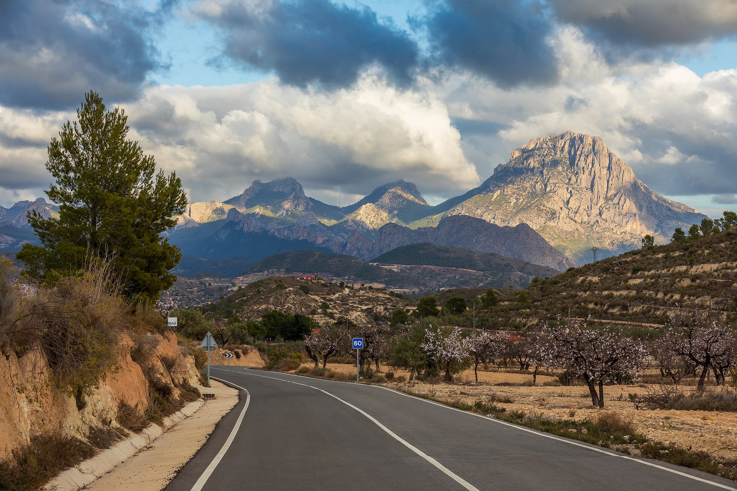 sierra-aitana-road Лучшие автомобильные маршруты по Коста-Бланка