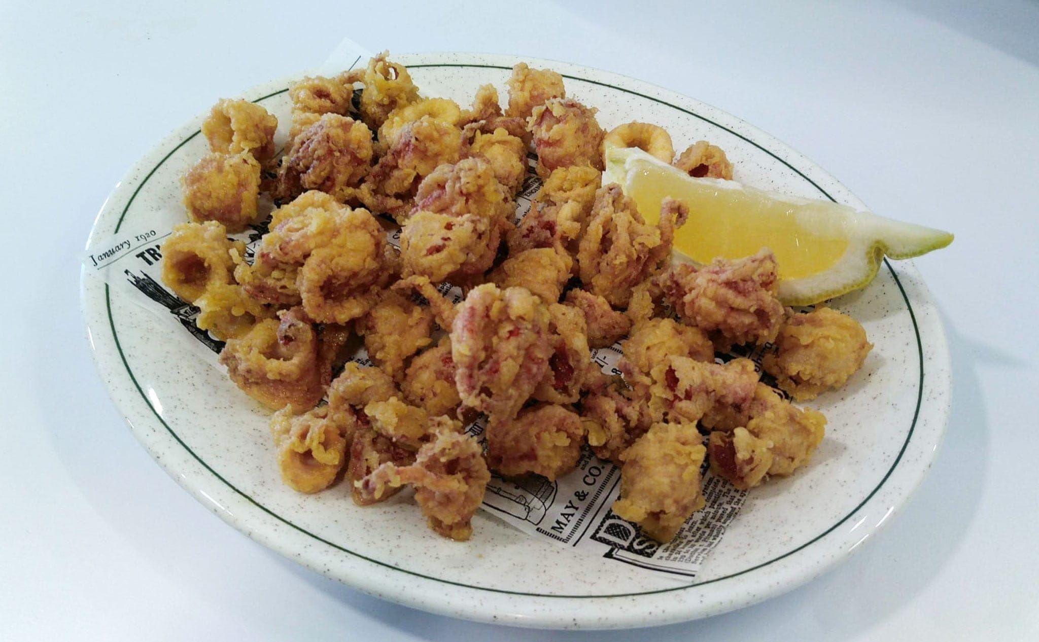 Дения: где попробовать лучшие рыбные блюда - Гайды по городам Гастрономия - tapas-en-bodega-del-puerto Дения: где попробовать лучшие рыбные блюда - Гайды по городам Гастрономия - Costa Blanca Space Фото - tapas-en-bodega-del-puerto