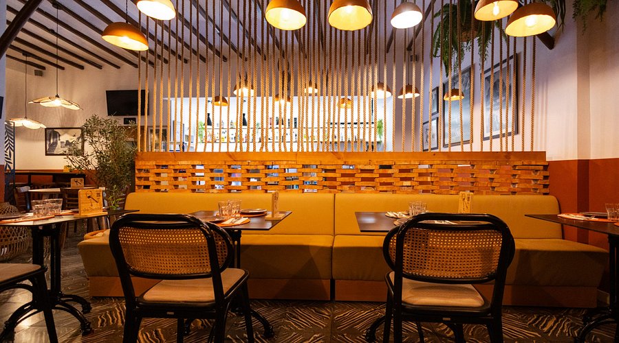 Гвадалест: рестораны с местными традициями - Гайды по городам Гастрономия  - Costa Blanca Space Фото - venta-guadalest-interior