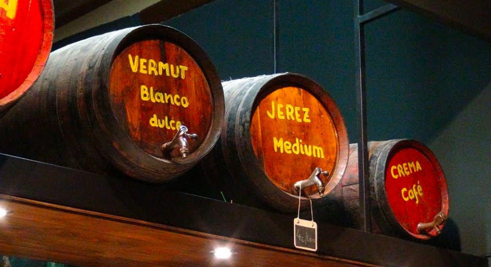 Винные бары Коста-Бланка: где попробовать местные вина - Гастрономия Национальная кухня - vermut Винные бары Коста-Бланка: где попробовать местные вина - Гастрономия Национальная кухня - Costa Blanca Space Фото - vermut