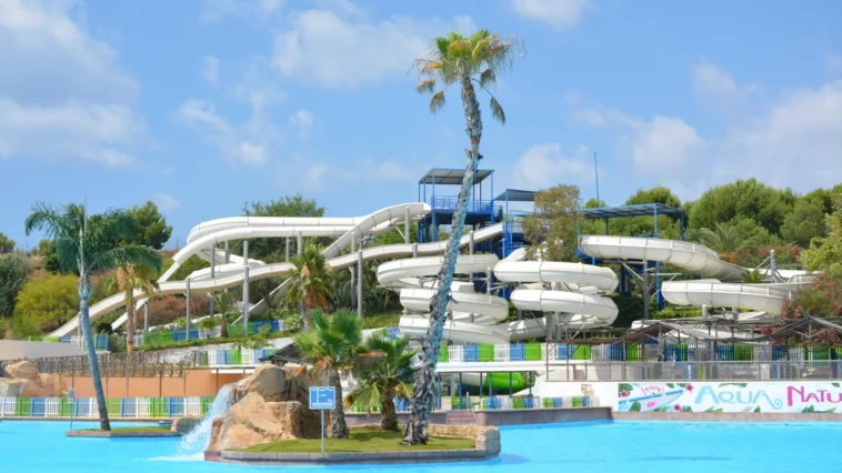 Аквапарки Коста-Бланка: полный гид по развлечениям для всей семьи